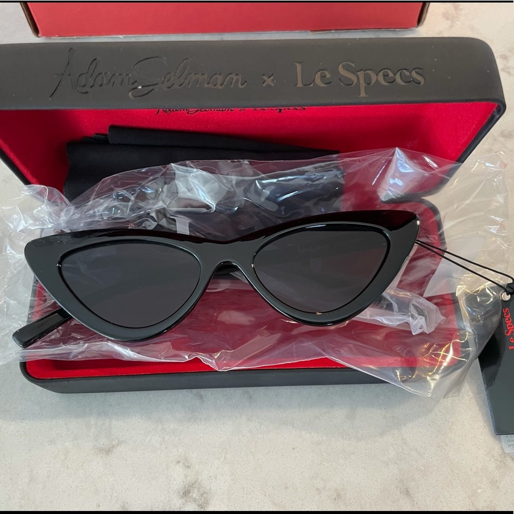 “The Last Lolita” Le Specs black cat eye sunglasses. Brand new with tags.